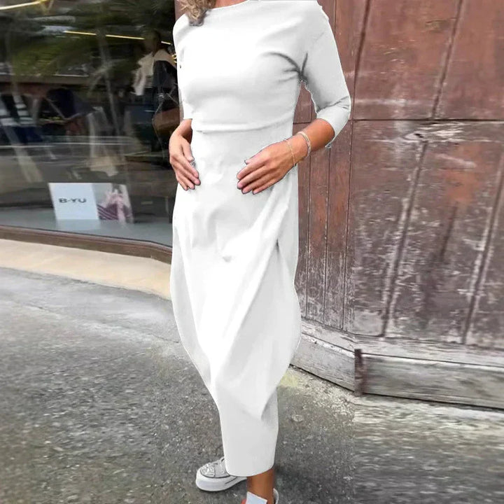 Elizabeth - Timeless Dress with Practical Sophistication