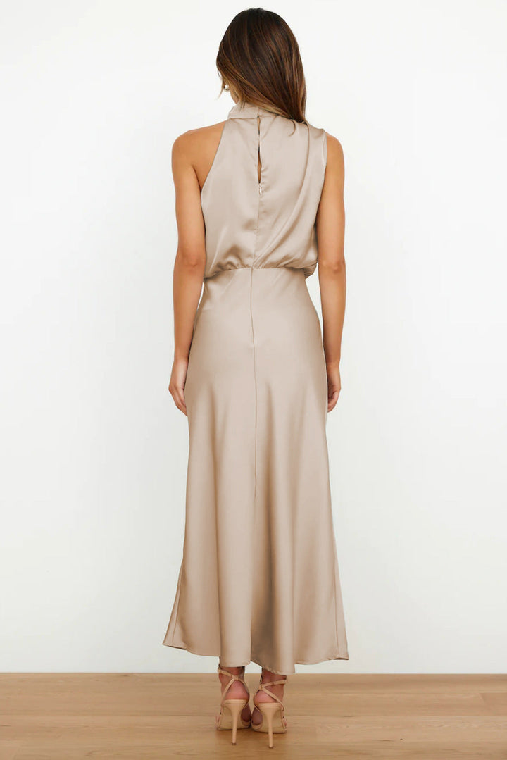NAYLIRA – MIDI DRESS WITH OFF-THE-SHOULDER DESIGN