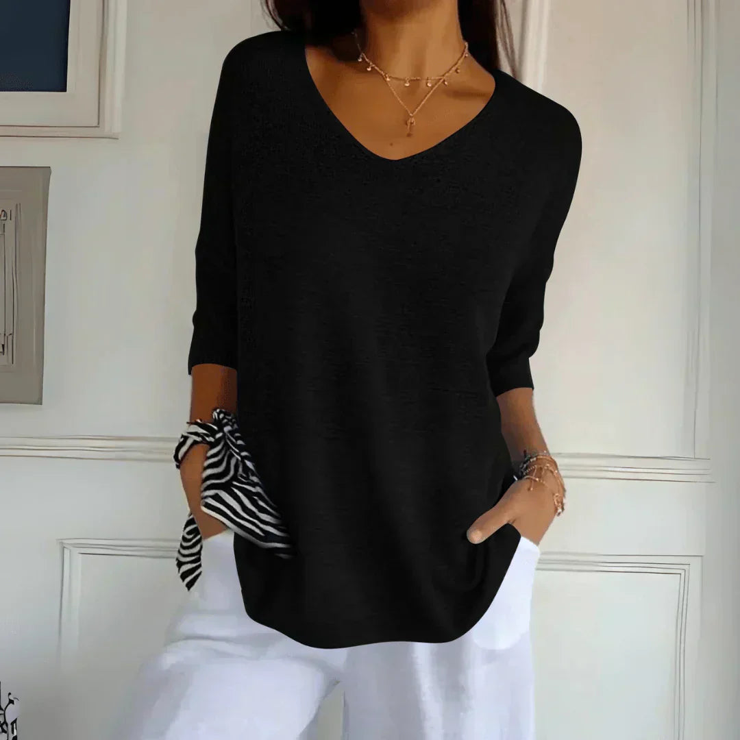 Hadley - Slimming V-Neck Top