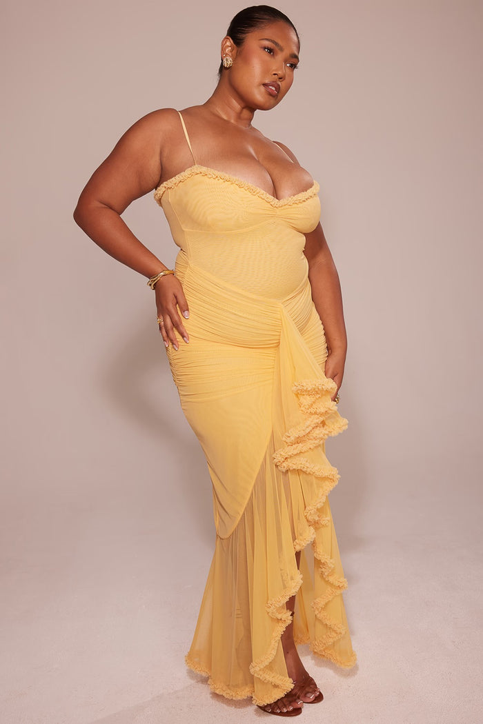 DELLA – VINTAGE-INSPIRED RUFFLE FRONT DRESS